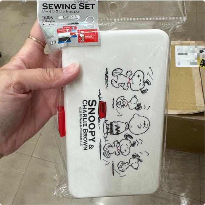 Snoopy Sewing Kit With Case