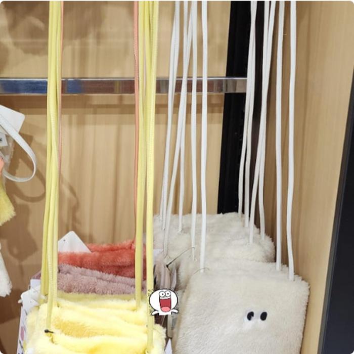 Monsters Slingbag Yellow / White