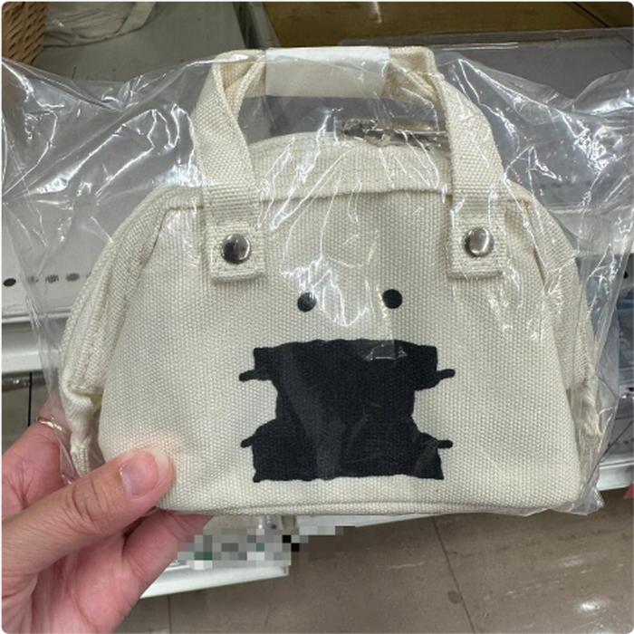 Pouch onigiri black model totebag