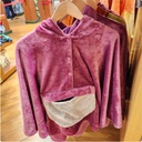 Warm outer front has a pocket size 69 x 134 cm - Lotso 