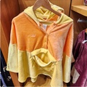 Warm outer front has a pocket size 69 x 134 cm - Pooh 