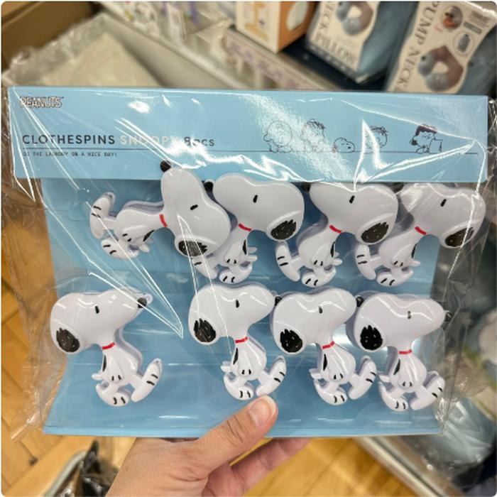 Snoopy clothespins set 8 pcs contents