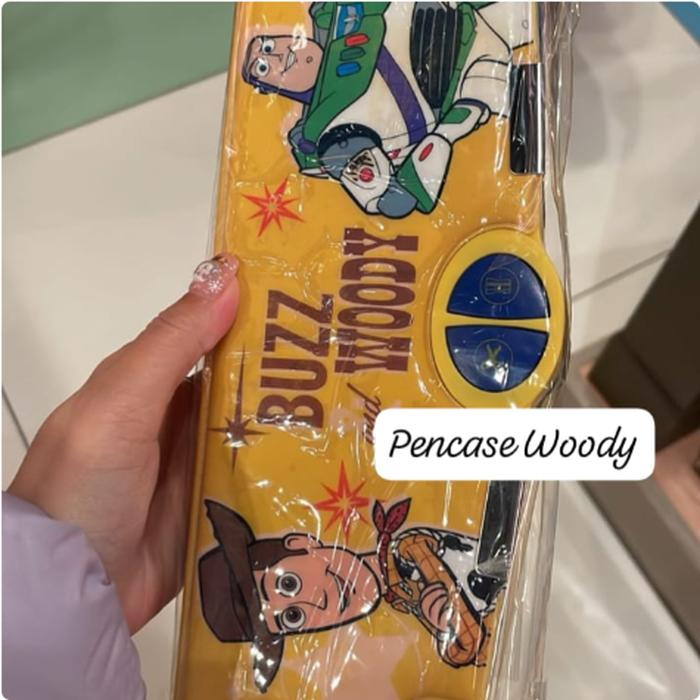 Woody Pencase has a sharpener and accessories 