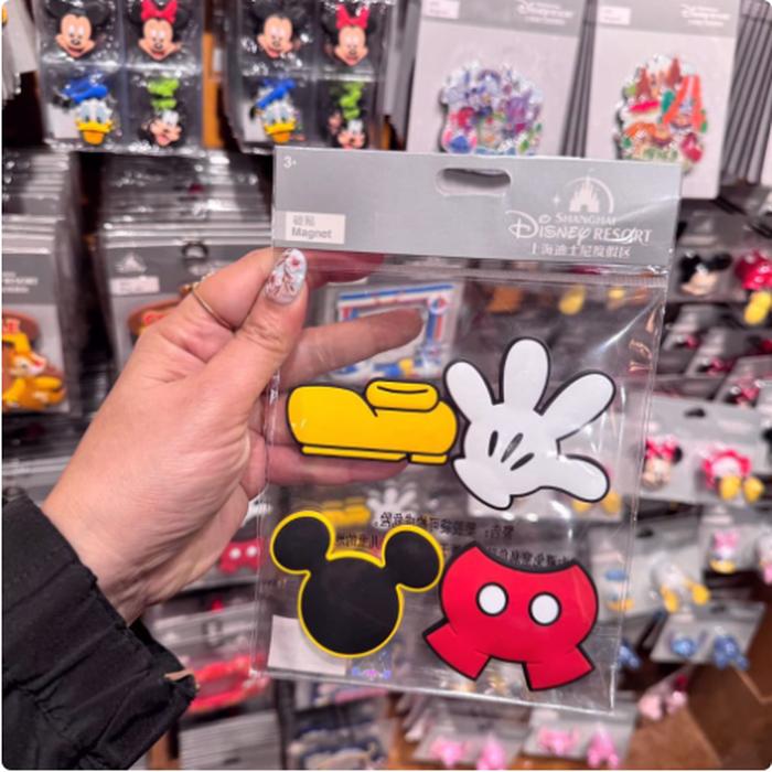 Mickey Magnet
