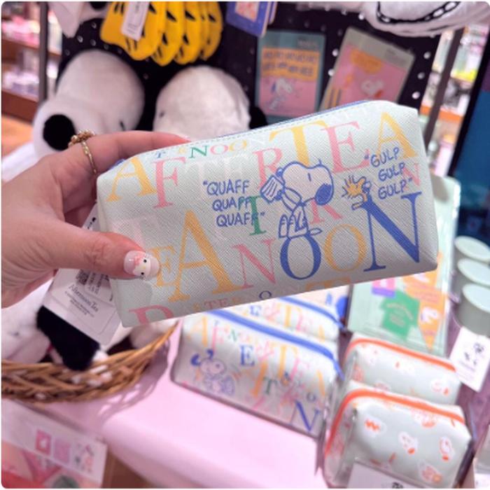 Horizontal Pouch Snoopy 