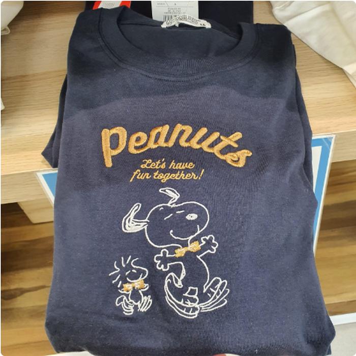 Snoopy Long Sleeve Tshirt *size only L and XL. special cotton material 