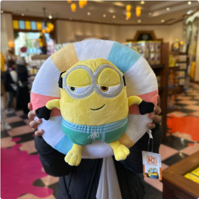 Big Plush Minion Summer