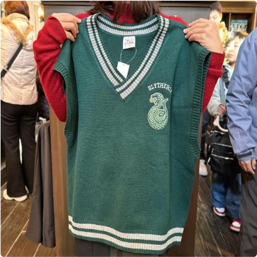 [24/1/2025-19.40-None1150] Harry Potter, Vest Slytherin LD 122cm 