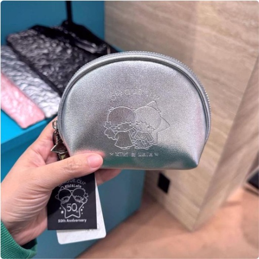 [3/4/2025-16:21-560] Kiki & Lala Metalic Synthetic Leather Pouch Silver