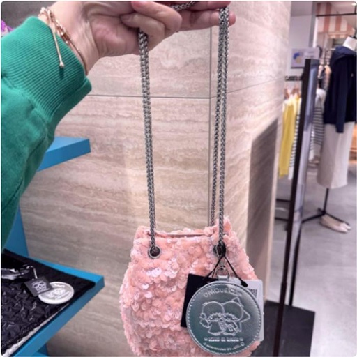[3/4/2025-16:26-785] Kiki & Lala 2 Way Sequin Drawstring Mini Shoulder Bag Uk 15 X 10 X 16 Cm Pink