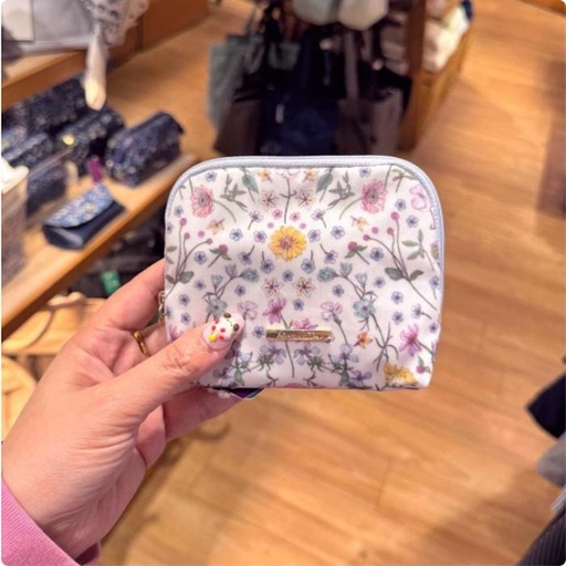 [3/5/2025-19:05-355] Liberty Print Tissue Pouch Ivory