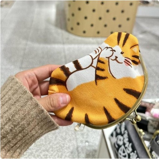 [3/6/2025-16:26-490] Ayanokoji Gamaguchi Purse Pouch Cat Cashiro