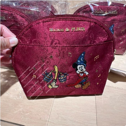 [3/13/2025-21:06-680] Maison De Fleur X Disney Fantasia Round Pouch Red