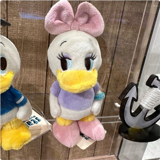 [3/14/2025-10:48-395] Daisy Plush Stands 