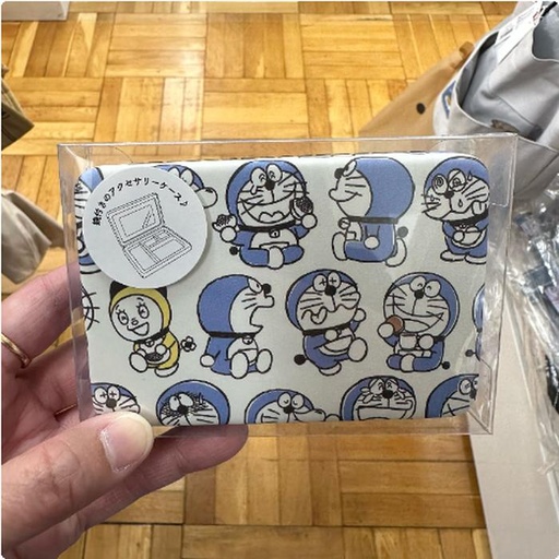 [16/03/2025-10:02-250] Doraemon Compact Mirror Case