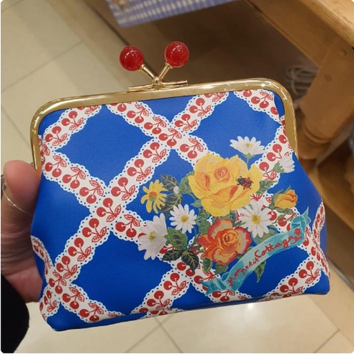 [16/03/2025-14:34-470] Pouch Gamaguchi Blue Cherry AfternoonTea