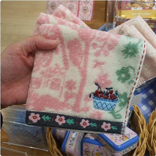[16/03/2025-14:56-175] Jacquard Mintow C Natalie AfternoonTea