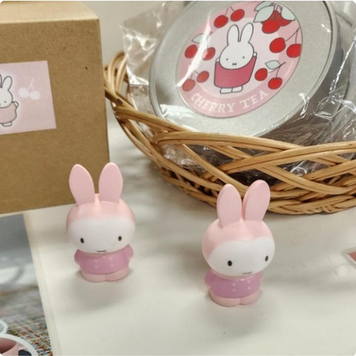 [9/29/2024-08:46-100] Miffy Finger Doll @each
