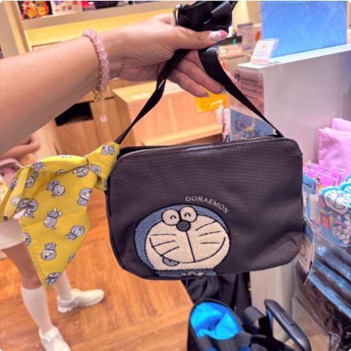 [9/29/2024-12:04-800] Slingbag Doraemon 2 Way Black