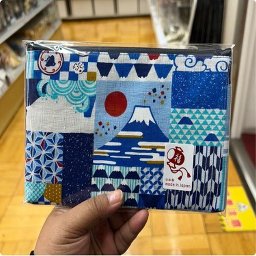[9/30/2024-18:43-145] Pouch made in japan