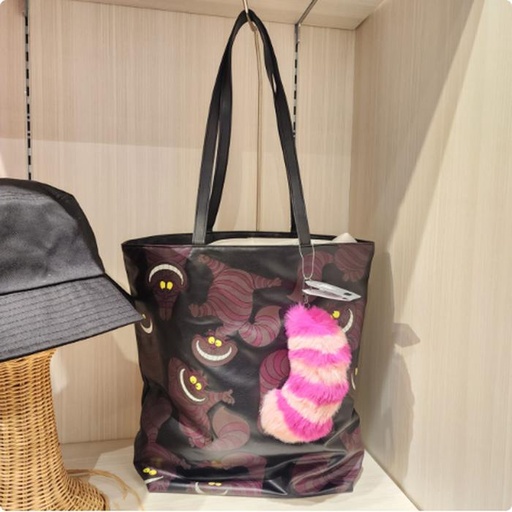 [10/1/2024-10:01-720] Cheshire - Totebag Glow in the Dark (Tail not include)