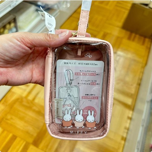 [10/1/2024-14:37-265] Miffy Pouch trio can make a cable 2 / to put a strap mascot too