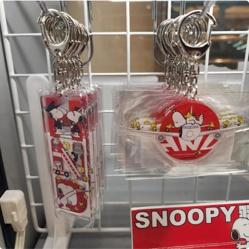 [10/1/2024-18:14-130] Snoopy Acrylic Keychain 
