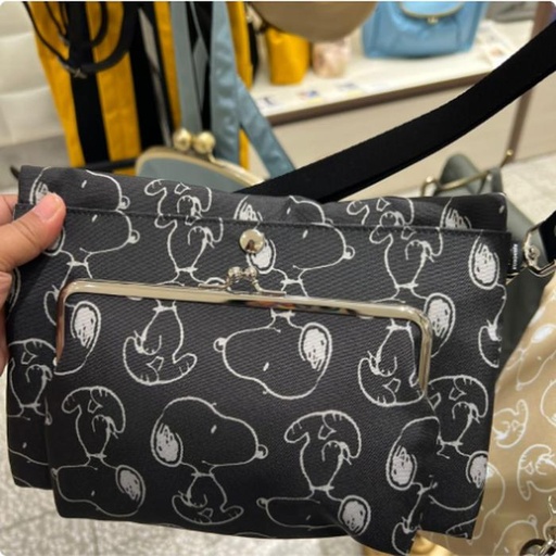 [10/4/2024-15:27-None1350] Snoopy Shoulder Bag 2 Layer Black 