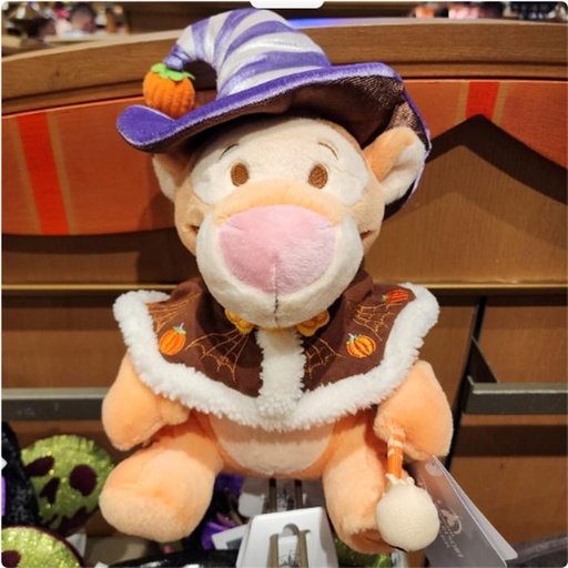 [10/14/2024-14:17-600] Plush Halloween Tigger 