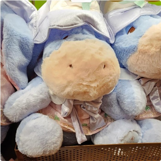 [10/14/2024-16:08-None1800] Big Plush Sale Eeyore 