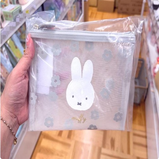 [11/2/2024-12:39-270] Miffy Mesh Flat Pouch Gray