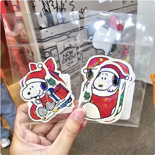 [11/2/2024-15:51-120] Snoopy sticker xmas set get 3 contents