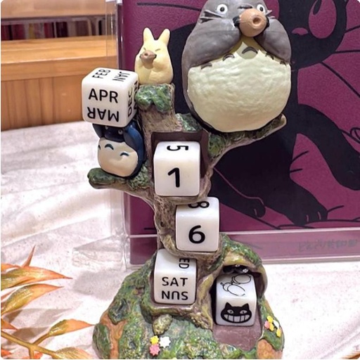 [11/3/2024-12:15-None1150] Totoro Calendar Figure is also still there, for a very good display 