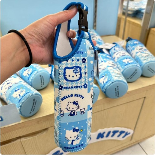 [11/3/2024-13:53-270] Hello Kitty Bottle Holder Blue