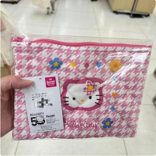 [11/3/2024-14:42-320] Hello Kitty pink pouch