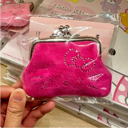 [11/3/2024-15:06-385] Hello Kitty Gamaguchi Red Pouch Soft