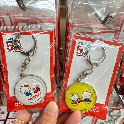 [11/3/2024-16:55-130] Keychain Hello Kitty Round
