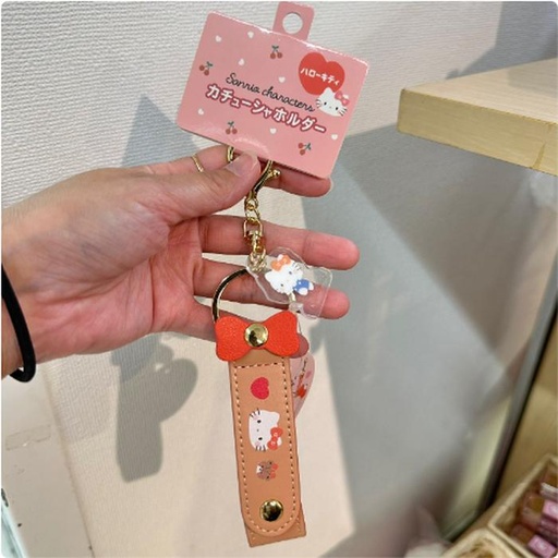 [11/3/2024-18:04-280] Hello Kitty also has a headband holder like Disney