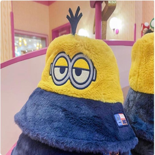 [11/7/2024-08:43-695] Fluffy Minion Bucket Hat Winter Coll