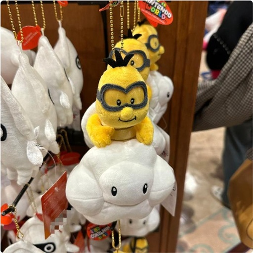 [11/7/2024-11:21-420] Strap mascot nintendo usj