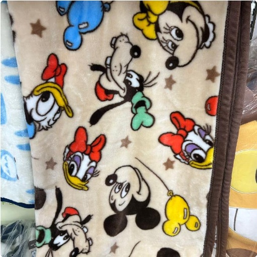 [11/9/2024-10:31-420] Mickey blanket is also soft material uk 140 x 100 cm