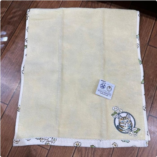[11/9/2024-11:33-195] Peter Rabbit Face Towel Yellow