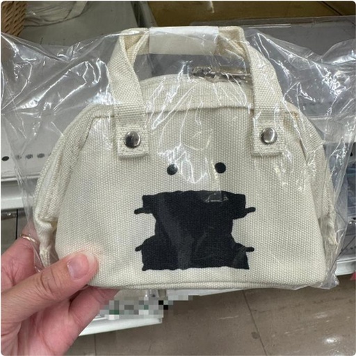 [11/9/2024-11:50-260] Pouch onigiri black model totebag