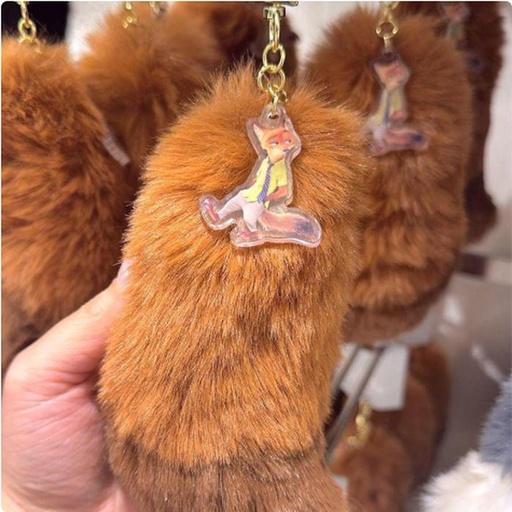 [11/9/2024-20:30-310] Charm fur bags that are in the form of nick