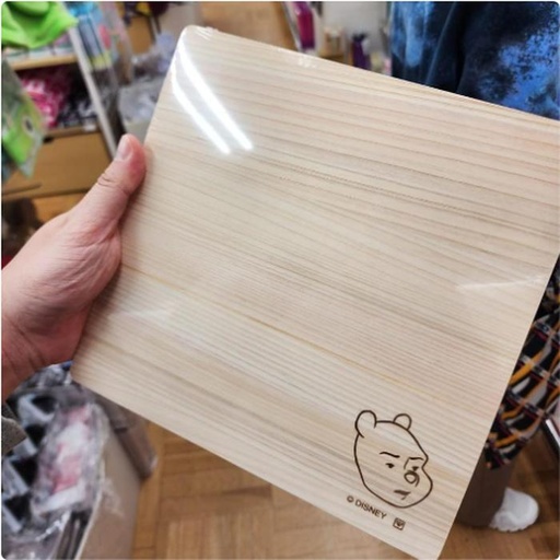 [11/10/2024-20:16-420] Pooh Box Wooden cutting board
