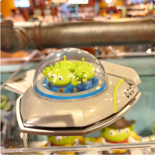 [11/18/2024-13:37-270] Pullback Alien Spaceship Toy