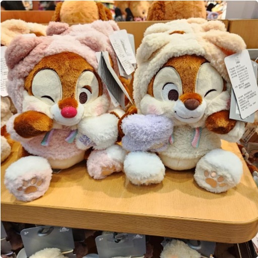 [11/19/2024-12:13-690] Chip Dale Winter Plush