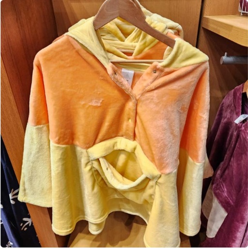 [11/20/2024-19:44-720] Warm outer front has a pocket size 69 x 134 cm - Pooh 