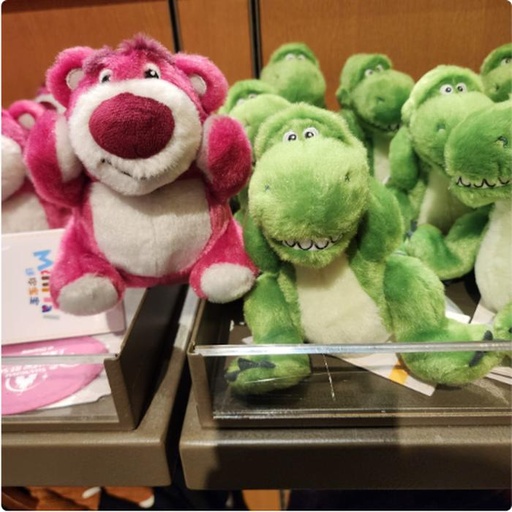 [11/21/2024-10:44-440] Shoulder Plush Rex / Lotso @Each