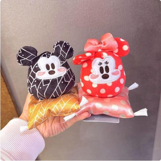 [12/7/2024-13:43-470] Mickey & Minnie Plush Year 2025 Set